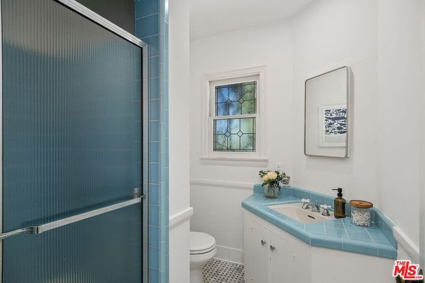 Bathroom, Interior, Tile Countertops