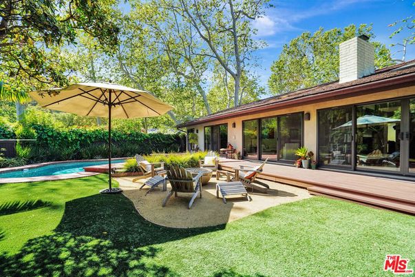 Backyard, Exterior, Pool