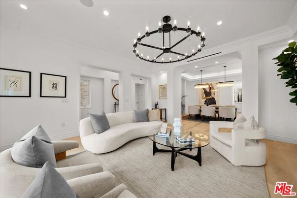 Chandelier, Dining room, Interior, Kitchen, Living room, Pendant Lights, Recessed Lighting, Wood Texture Flooring