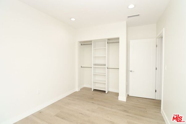 Empty room, Interior, Recessed Lighting, Walk-in Closets, Wood Texture Flooring