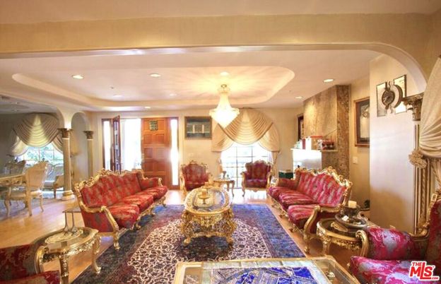 Chandelier, Dining room, Interior, Living room, Recessed Lighting