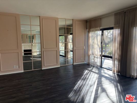 Empty room, Fireplace, Interior, Wood Texture Flooring