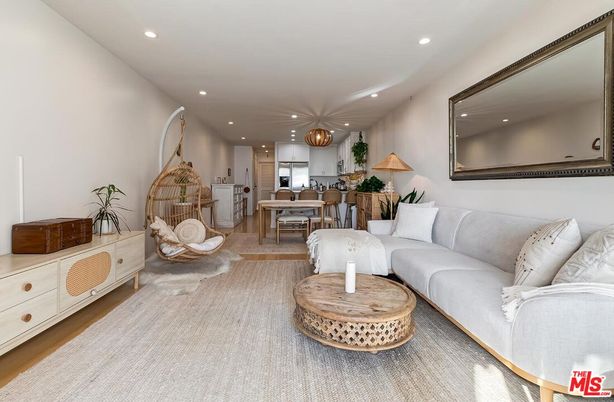 Dining room, Interior, Kitchen, Living room, Pendant Lights, Recessed Lighting, Wood Texture Flooring
