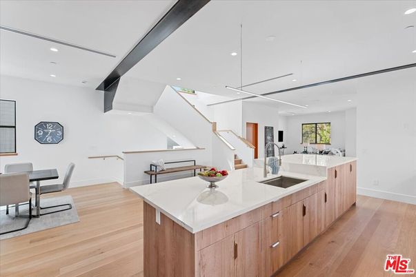 Dining room, Interior, Kitchen, Pendant Lights, Recessed Lighting, Wood Texture Flooring