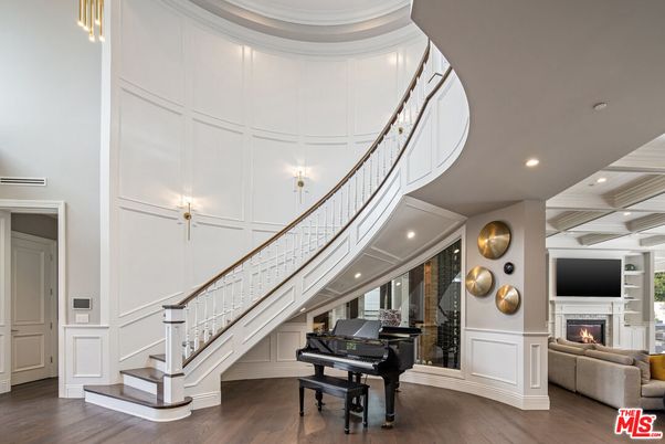 Fireplace, Interior, Piano, Recessed Lighting, Wood Texture Flooring