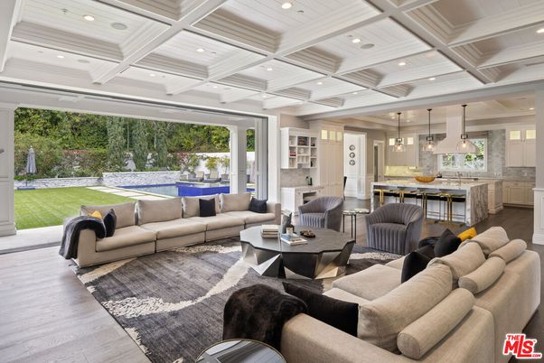 Interior, Kitchen, Living room, Pendant Lights, Recessed Lighting, Wood Texture Flooring
