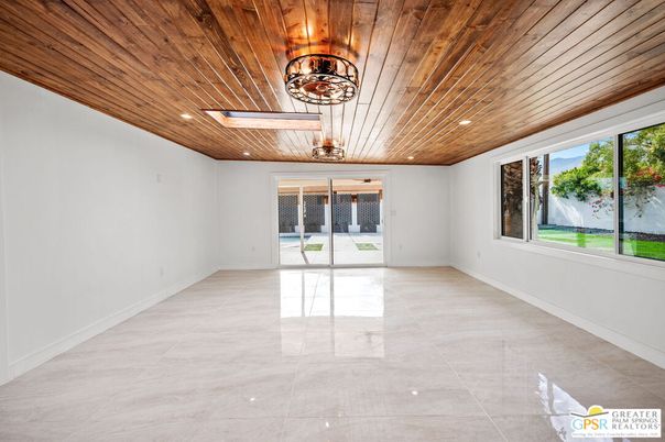 Empty room, Interior, Recessed Lighting, Wooden Ceilings