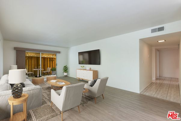 Dining room, Interior, Living room, Recessed Lighting, Wood Texture Flooring