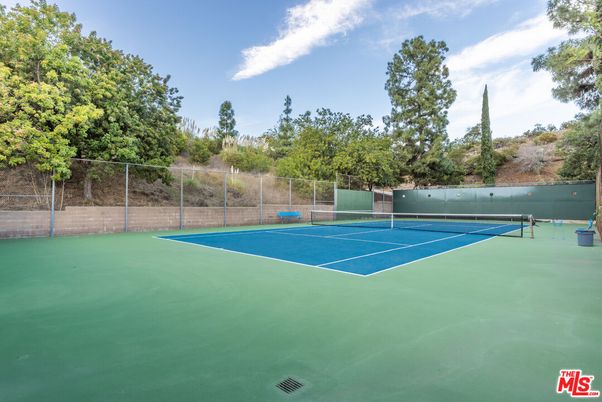 Exterior, Tennis Courts