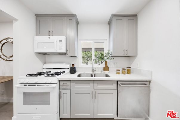 Interior, Kitchen, Stainless Steel Appliances