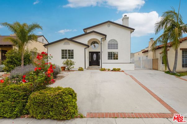 Backyard, Exterior, Facade, Spanish Mediterranean