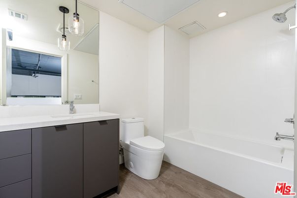 Bathroom, Interior, Pendant Lights, Recessed Lighting, Wood Texture Flooring