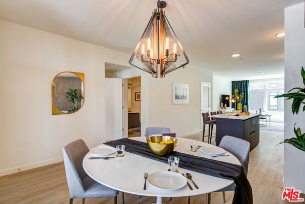 Chandelier, Dining room, Interior, Pendant Lights, Recessed Lighting, Wood Texture Flooring