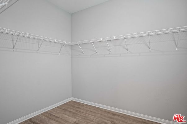 Interior, Walk-in Closets, Wood Texture Flooring