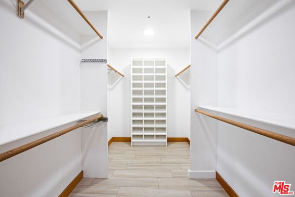 Interior, Recessed Lighting, Walk-in Closets