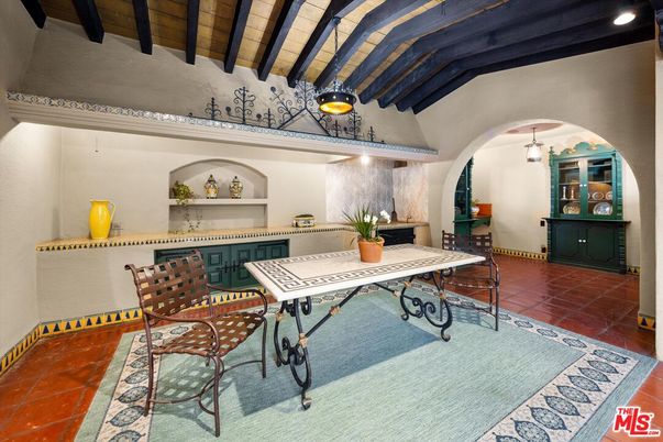Interior, Pendant Lights, Wooden Beams