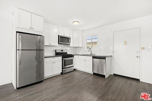 Interior, Kitchen, Stainless Steel Appliances, Wood Texture Flooring