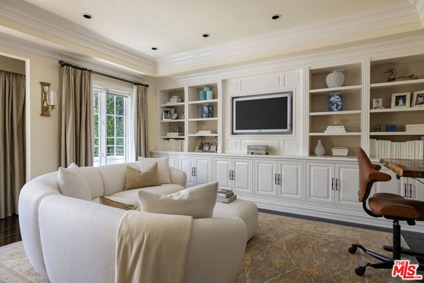 Home Office, Interior, Living room, Recessed Lighting, Wood Texture Flooring