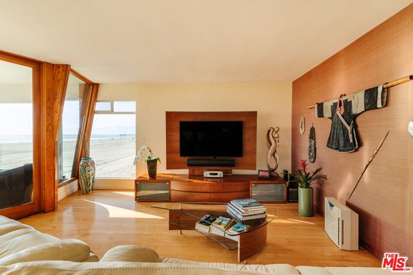 Interior, Living room, Water, Wood Texture Flooring
