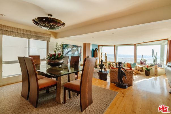 Dining room, Interior, Living room, Recessed Lighting, Water, Wood Texture Flooring