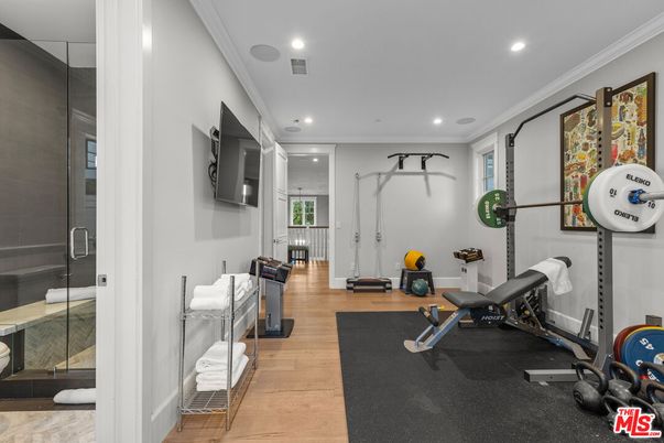 Fitness Equipment, Interior, Recessed Lighting, Wood Texture Flooring
