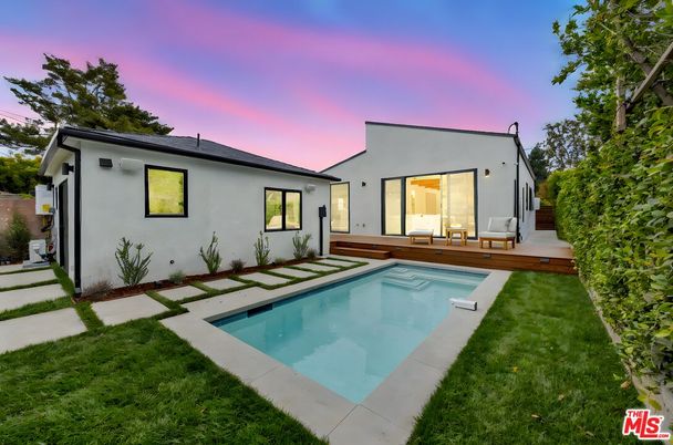 Backyard, Exterior, Pool