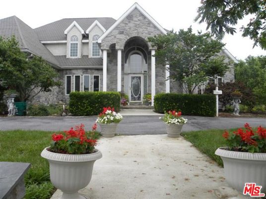 Backyard, Exterior, Facade, French Provincial