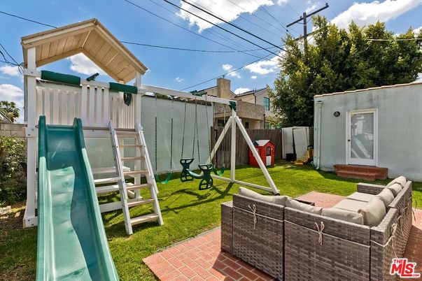Backyard, Exterior, Playground