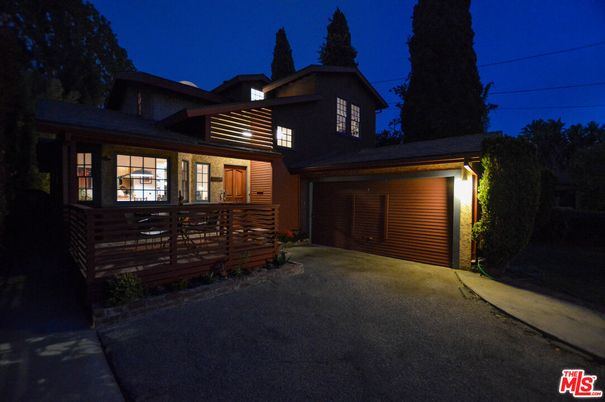 Attached, Exterior, Facade, Log Home