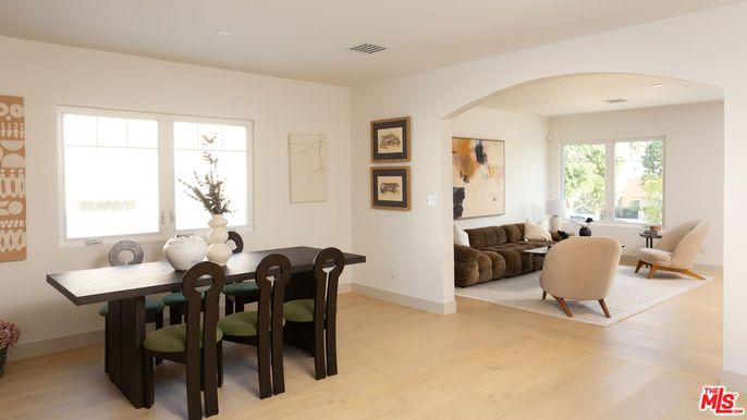 Dining room, Interior, Living room, Recessed Lighting, Wood Texture Flooring