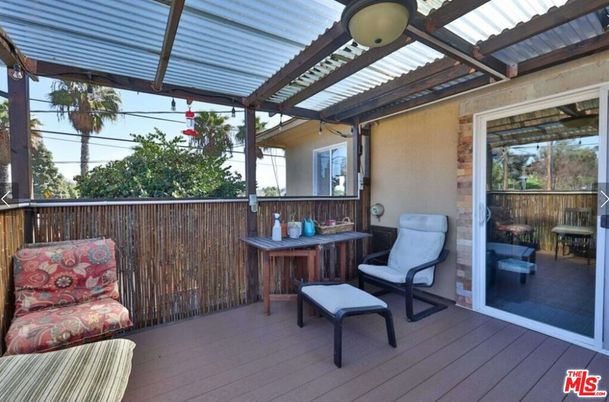 Exterior, Wood Texture Flooring