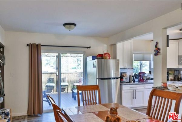 Dining room, Interior, Kitchen, Stainless Steel Appliances, Wood Texture Flooring
