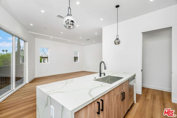 Interior, Kitchen, Pendant Lights, Recessed Lighting, Wood Texture Flooring