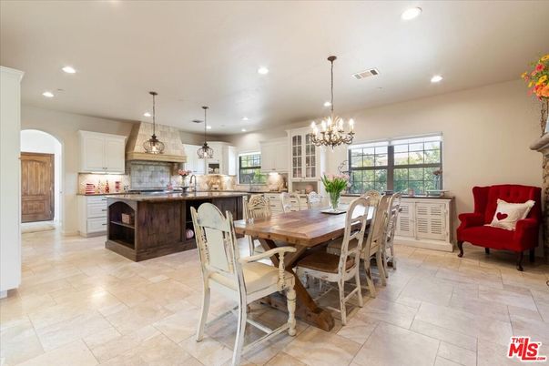 Chandelier, Dining room, Interior, Kitchen, Pendant Lights, Recessed Lighting