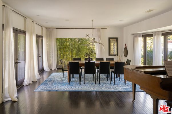 Dining room, Interior, Pendant Lights, Piano, Recessed Lighting, Wood Texture Flooring