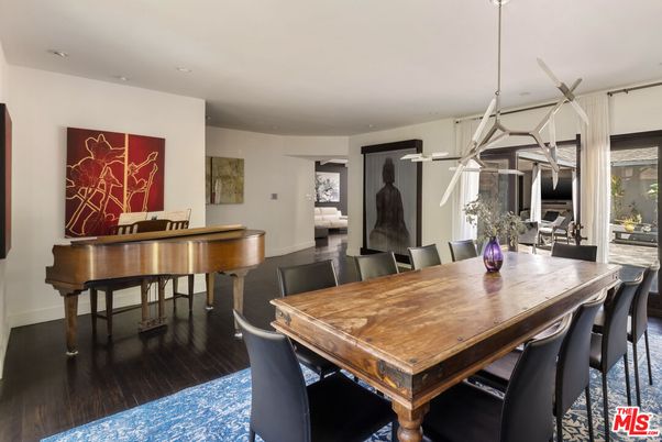 Dining room, Interior, Pendant Lights, Piano, Recessed Lighting, Wood Texture Flooring