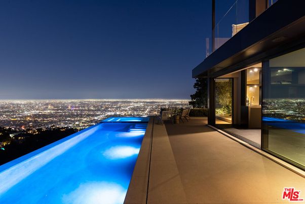 Exterior, Pool, Other