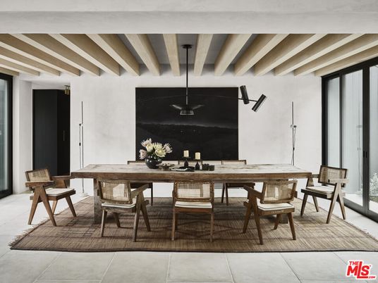 Dining room, Interior