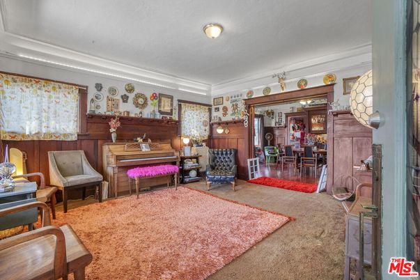 Dining room, Interior, Piano