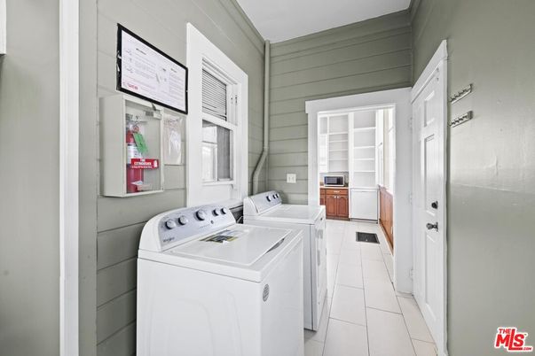 Interior, Washer