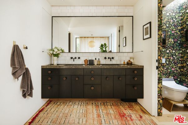 Bathroom, Dual Sink Vanities, Interior, Pendant Lights