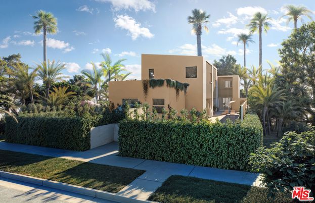 Backyard, Exterior, Facade, Modern