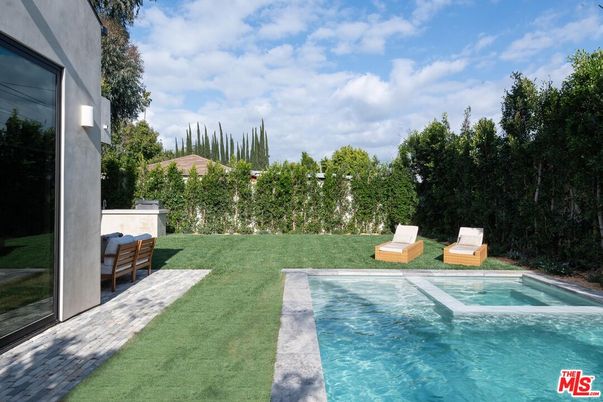 Backyard, Exterior, Pool