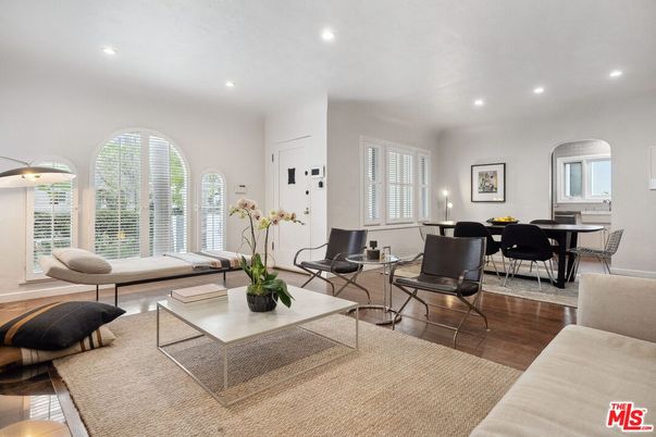 Dining room, Interior, Living room, Recessed Lighting, Wood Texture Flooring