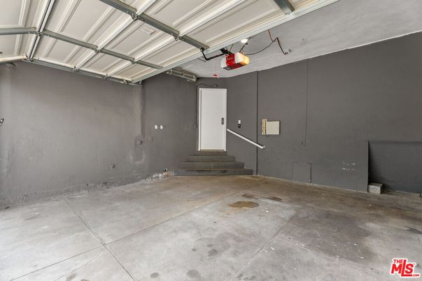 Garage, Interior