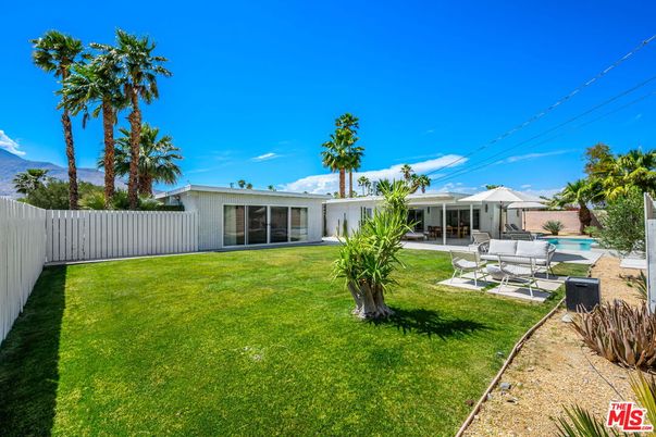 Backyard, Exterior, Pool