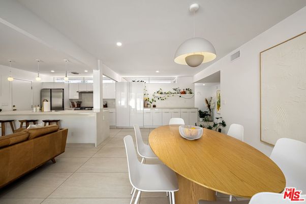 Dining room, Interior, Kitchen, Pendant Lights, Recessed Lighting, Stainless Steel Appliances