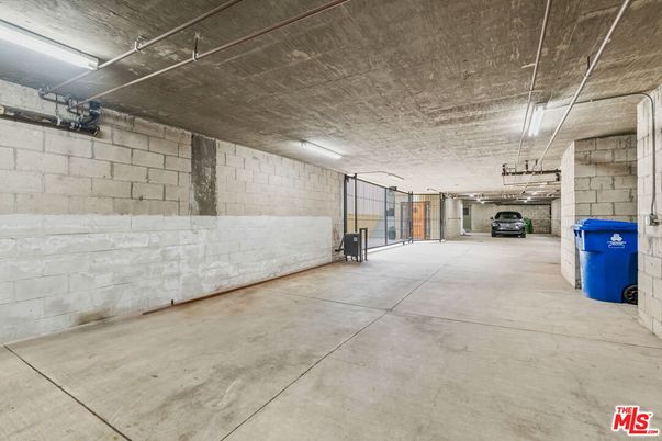 Garage, Interior, Stone Walls