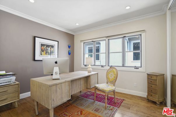 Home Office, Interior, Recessed Lighting, Wood Texture Flooring