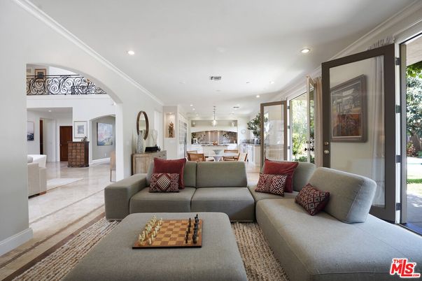 Dining room, Interior, Kitchen, Living room, Pendant Lights, Recessed Lighting